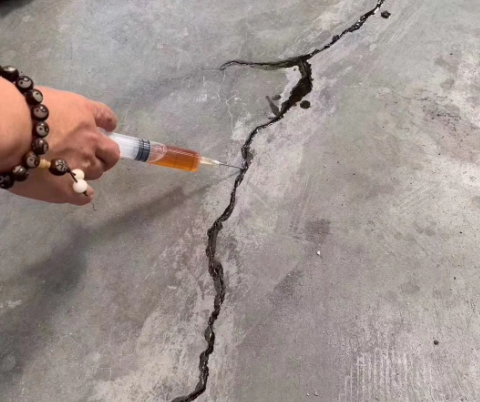 长葛混凝土裂缝修补技术详解​